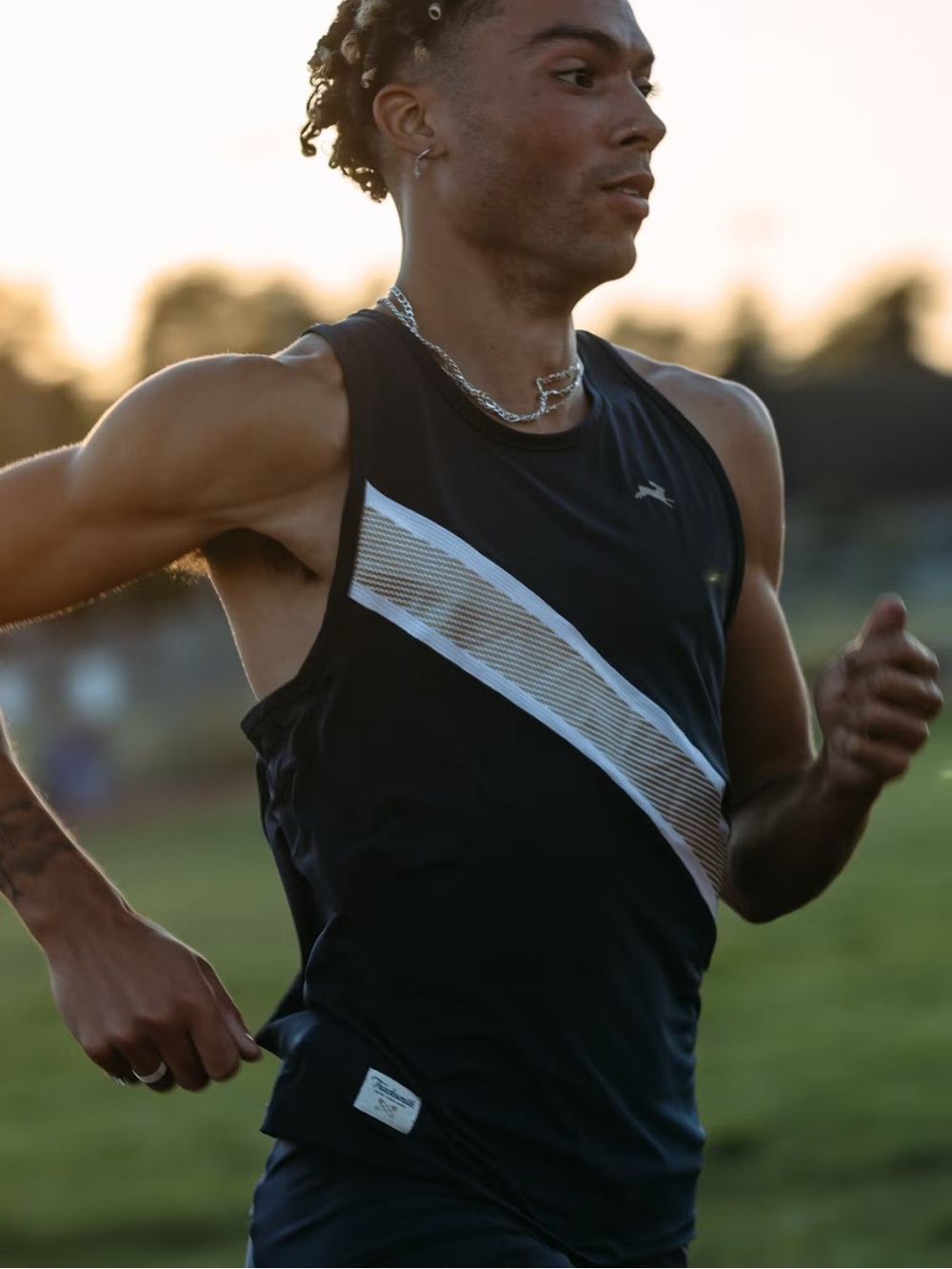 Tracksmith Men’s Strata Singlet in Navy/Ivory/Gold